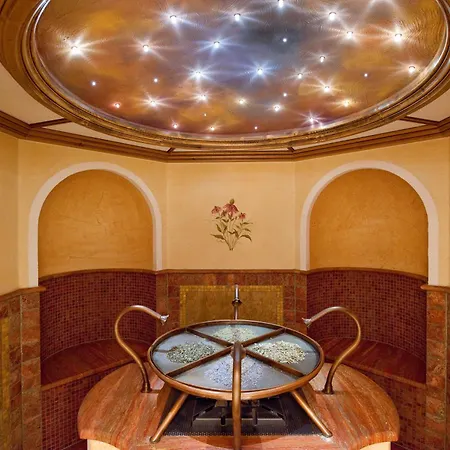 Hotel Jagdhof Bed & Breakfast-2