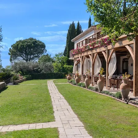 La Petite Auberge-2