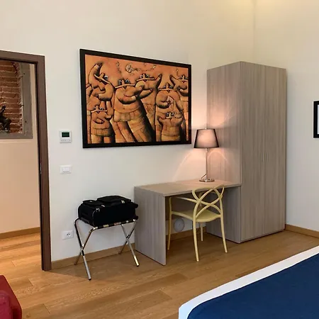Florence Art Apartments-3