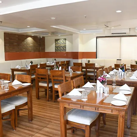 Sai Neem Tree Hotel-3