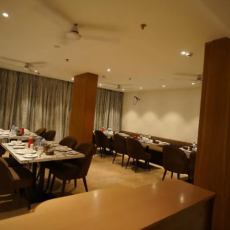 Hotel Mumbai House Express Udaipur-3