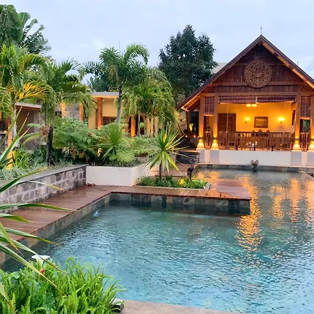 Chamarel Mountain Chalets-2