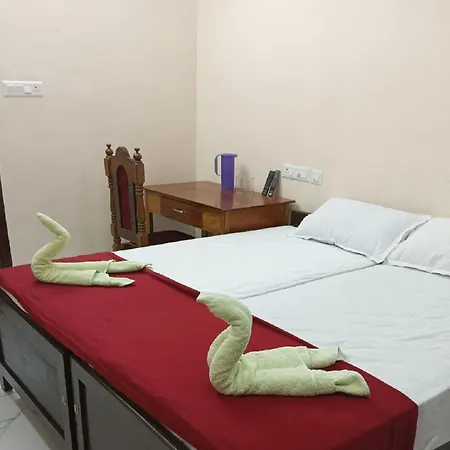 Sri Padmanabha Tourist Home-2