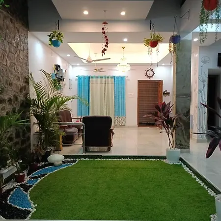 Ezhilagam Stays-3