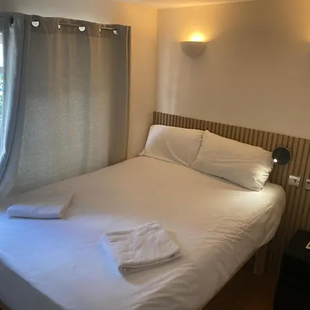 Exhibition Court Hotel 4-2