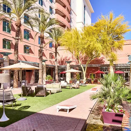 Renaissance Phoenix Glendale Hotel & Conference Center-2