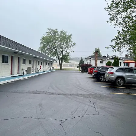 Rodeway Inn & Suites Brunswick Near Hwy 1-2