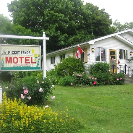 Picket Fence Motel-2