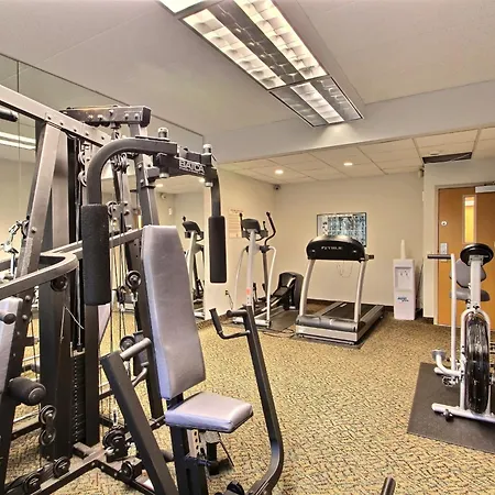 Comfort Inn & Suites Madison - Airport-3