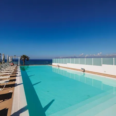 Marina Di Petrolo Hotel & Spa-3