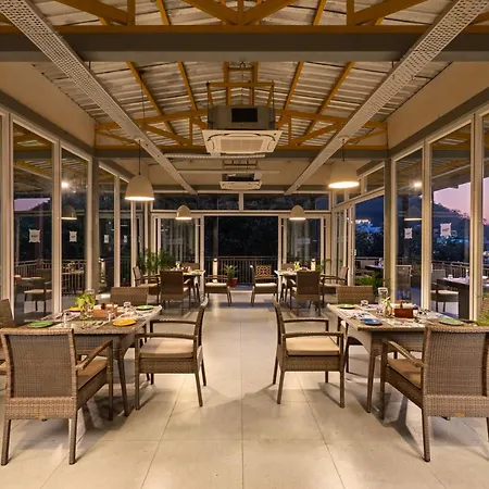 Bedzzz Rishikesh By Leisure Hotels-3
