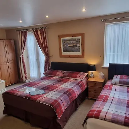 Town House B & B-2