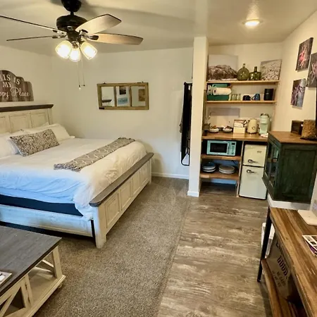Seafarer Suites-2