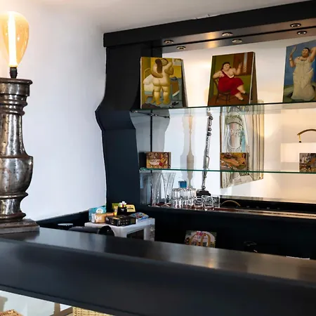 La Bravade Luxe Et Serenite Au Coeur De Saint-Tropez Suites Spacieuses Avec Jardin Enchanteur-2
