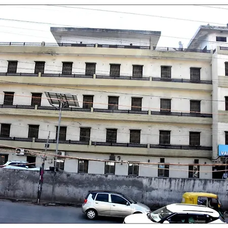 Hotel Vaibhav Palace Guest House-2
