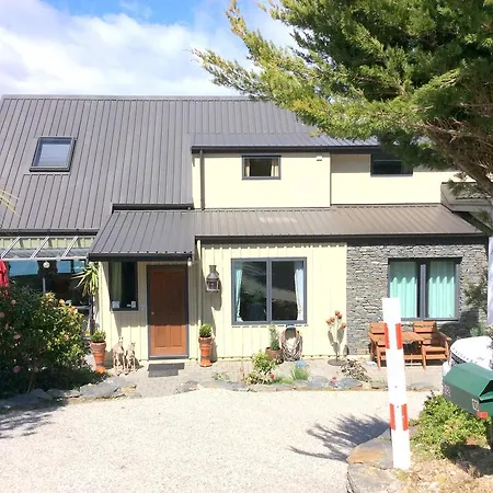 Alpine Suites Queenstown-3