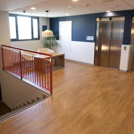 Travelodge Madrid Metropolitano-2