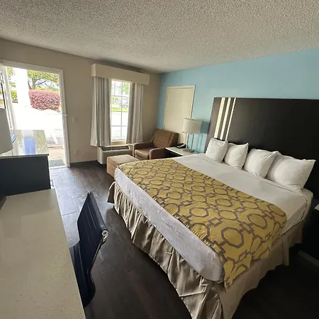 Baymont By Wyndham Thomasville-2