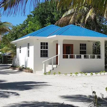 Cocotal Inn And Cabanas-3