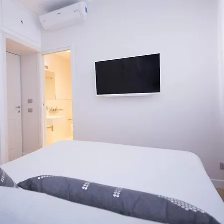 Suite 136-3