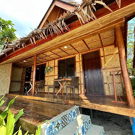 Beach Huts El Nido-3