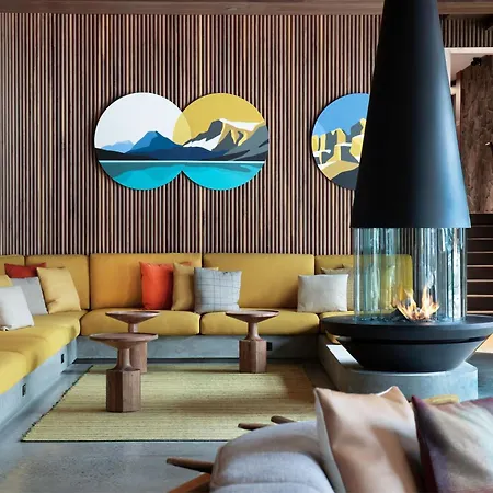 Moxy Banff-3