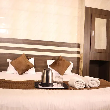 Hotel P R Palace-3