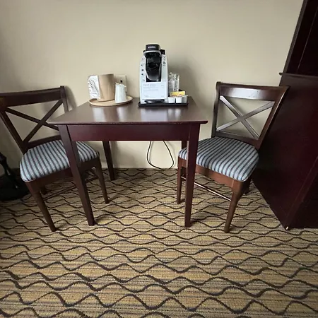 Holiday Inn Express-2