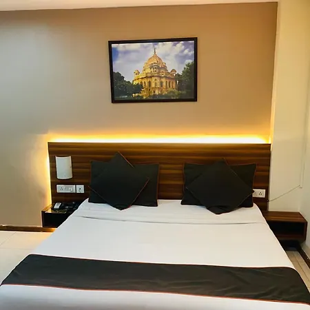 Hotel Royal Presidency Inn-2