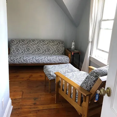 Lucy'S Place-2