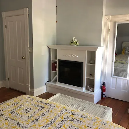 Lucy'S Place-3