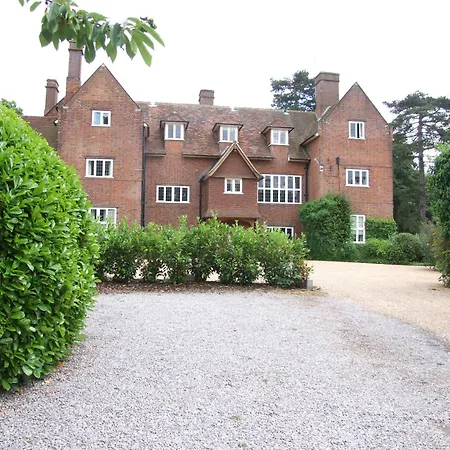 Hitchambury Manor-3