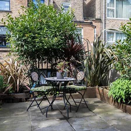 Room2 London Hammersmith Townhouse-3