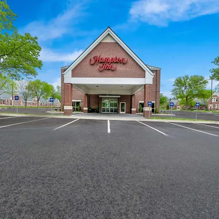Hampton Inn South Heritage Park-3