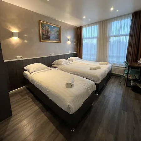 Dam Hotel-2