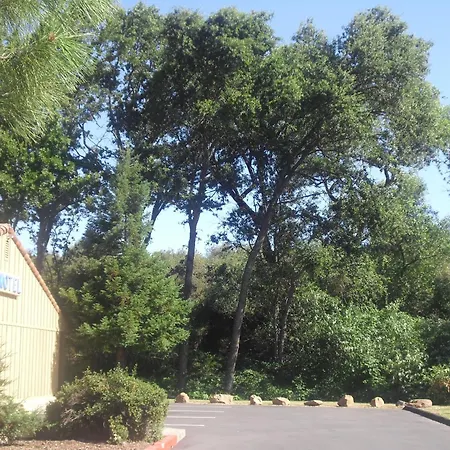 Creekside Lodge-2
