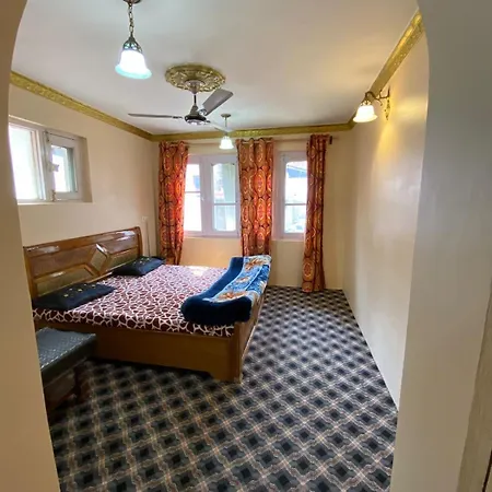 Hotel Gulistan-3
