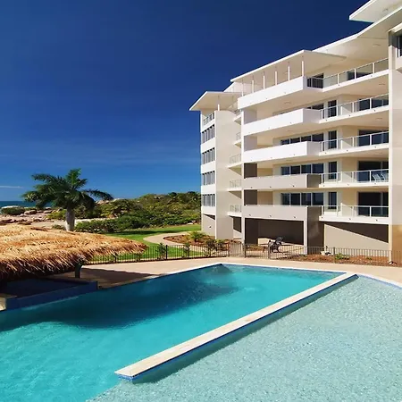 Coral Cove Apartments - Absolute Beachfront Resort Bowen-3