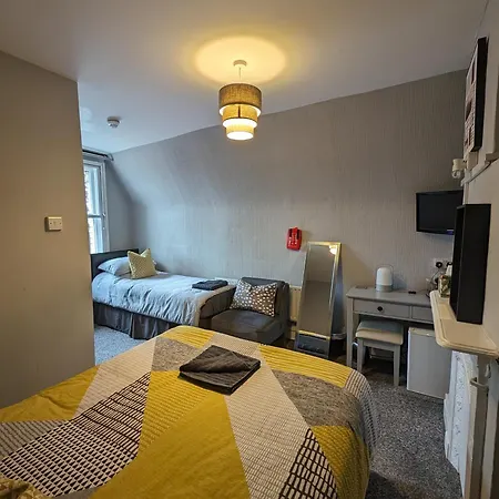 Caversham Lodge-3