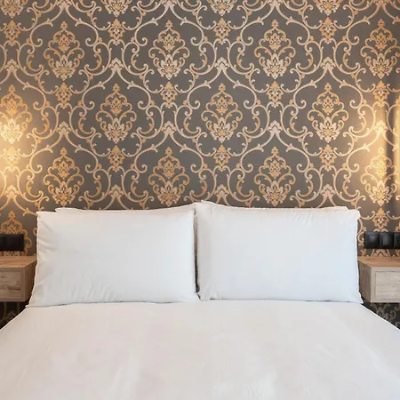 The Orange House Boutique Hotel And Upstairs Rooftop Bar Center Of La Cala De Mijas 100M From The Beach-3
