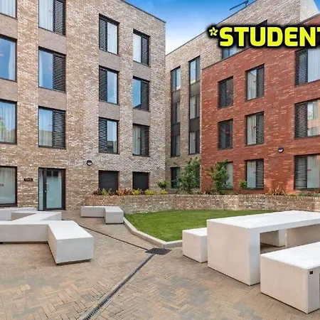 Student Only Zeni Ensuite Rooms, Colchester-3