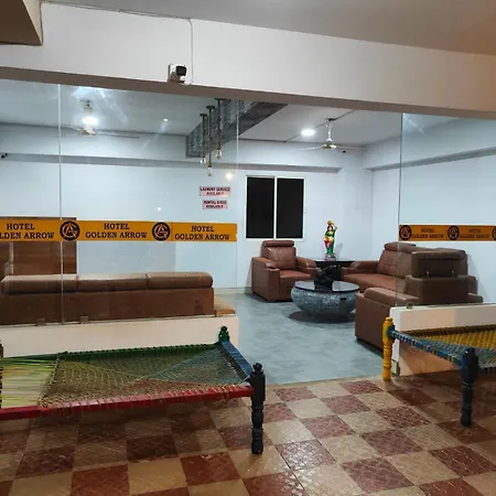 Hotel Golden Arrow-2