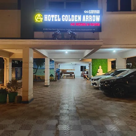 Hotel Golden Arrow-3