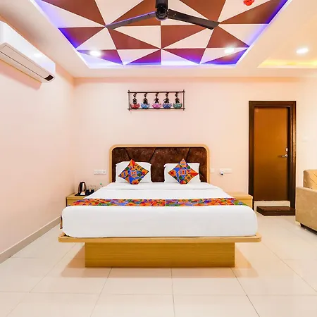 Fabhotel Prime Ravila Grand-3