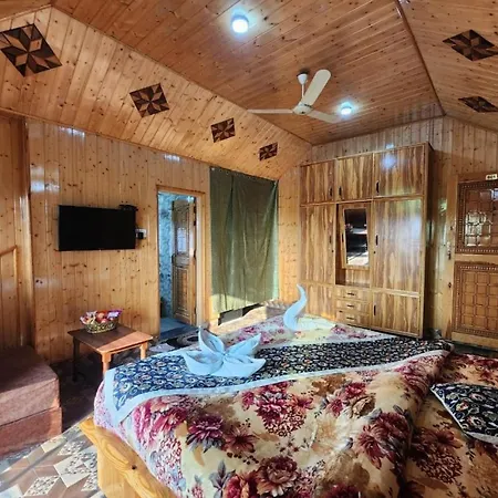 Behtereen Resort-2