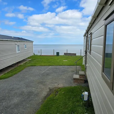 Castaways Holiday Park-2