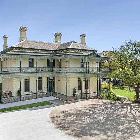 Myers Manor I Geelong Cbd-3