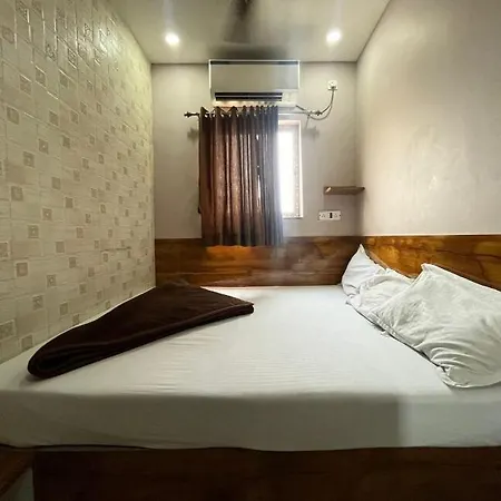 Hotel Society-2