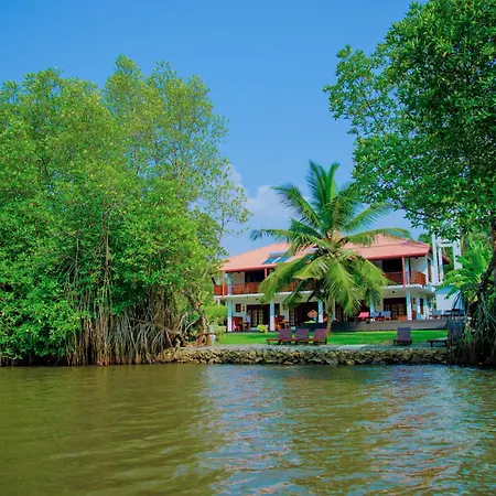 Lagoon Bentota Resort-3