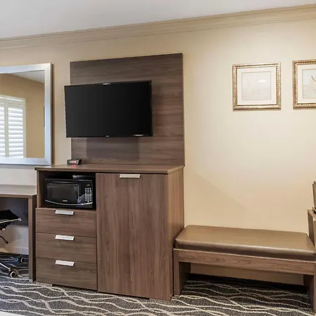 Best Western Plus Hill House-2